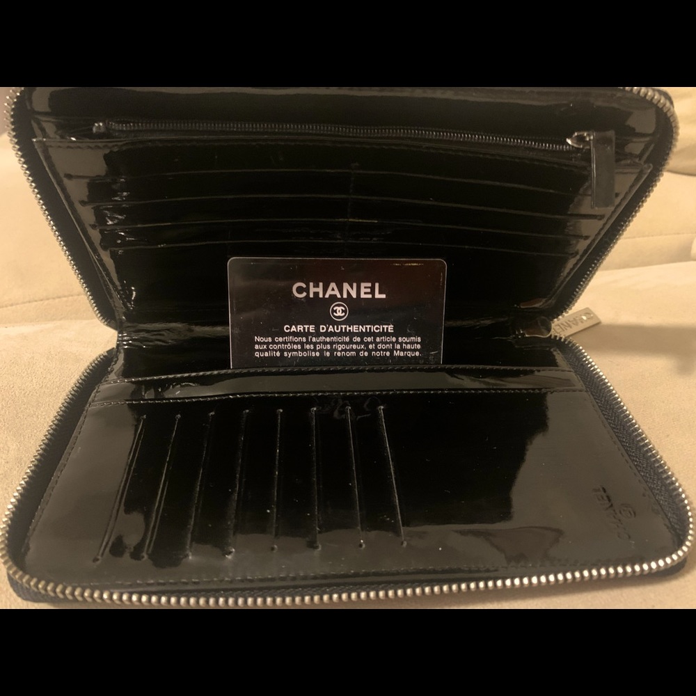 Chanel wallet
